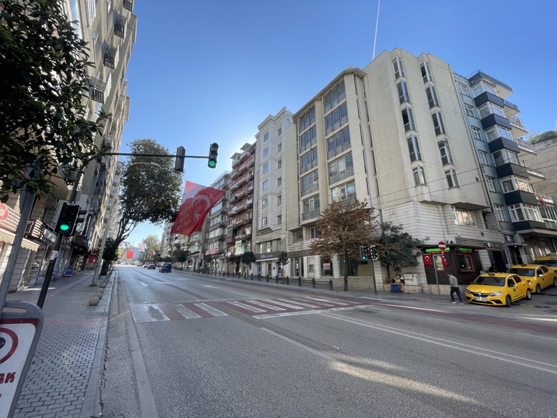 BURSA OSMANGAZİ'DE 1.253 M2 8 KATLI SATILIK BİNA